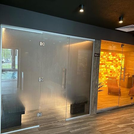 Baltic Comfort Spa Apartment With Free Pool, Saunas & Fitness - Kasprowicza 20 コウォブジェク エクステリア 写真