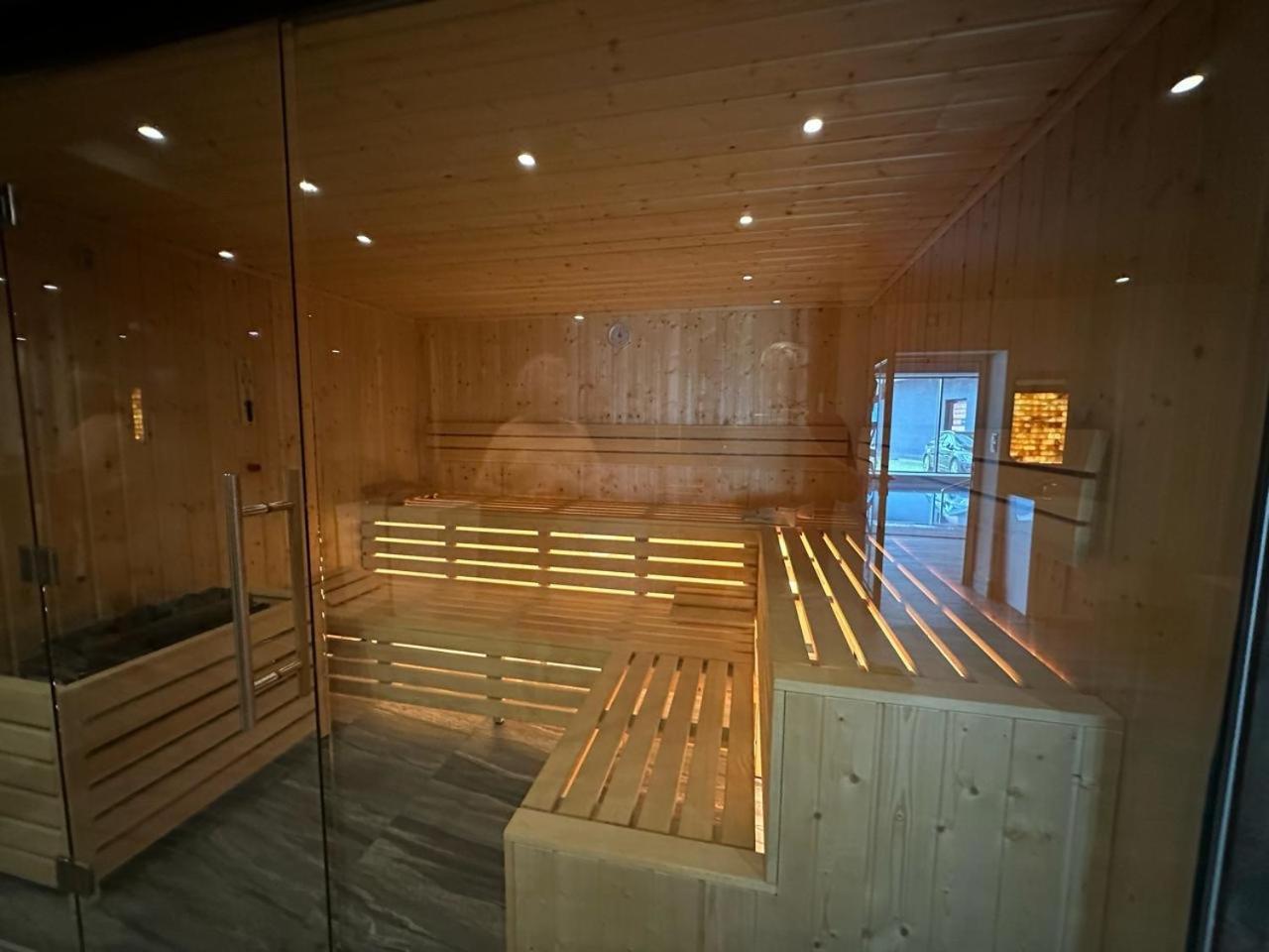 Baltic Comfort Spa Apartment With Free Pool, Saunas & Fitness - Kasprowicza 20 コウォブジェク エクステリア 写真