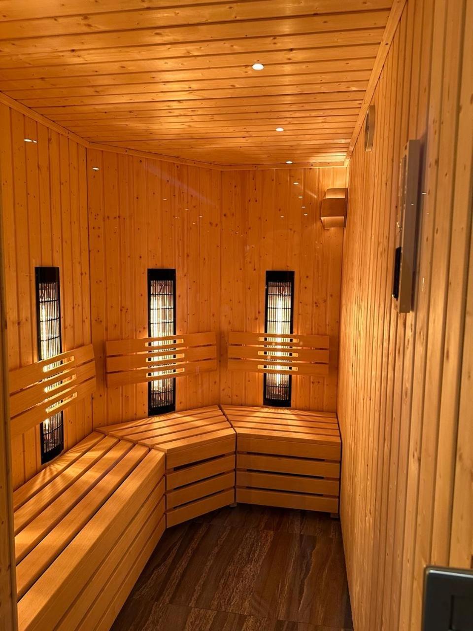 Baltic Comfort Spa Apartment With Free Pool, Saunas & Fitness - Kasprowicza 20 コウォブジェク エクステリア 写真